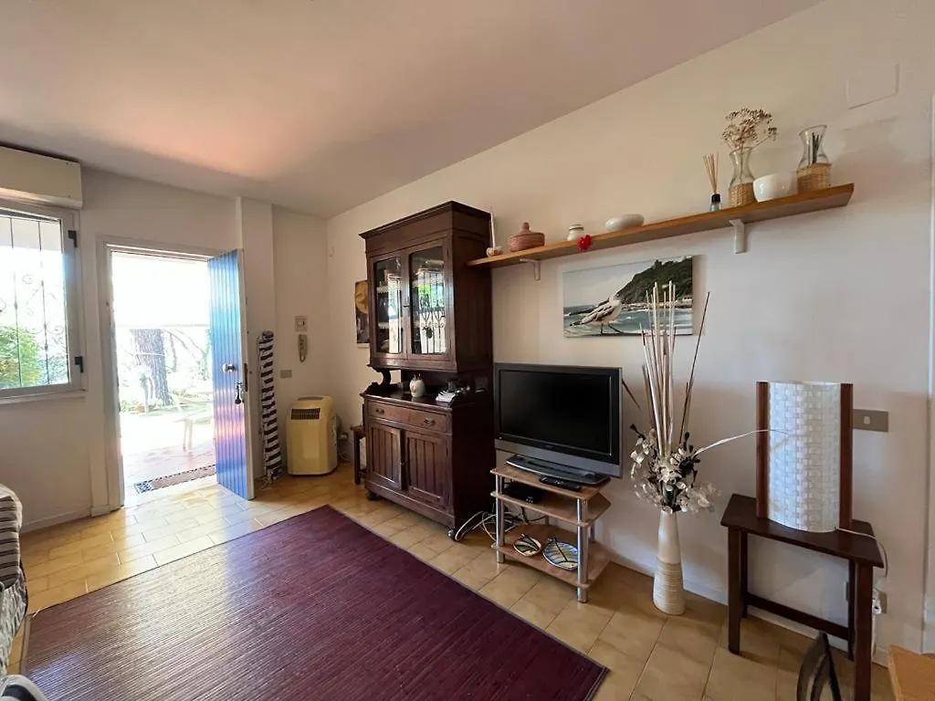 Casa Quercia Διαμέρισμα Quercianella 0*,  Ιταλία